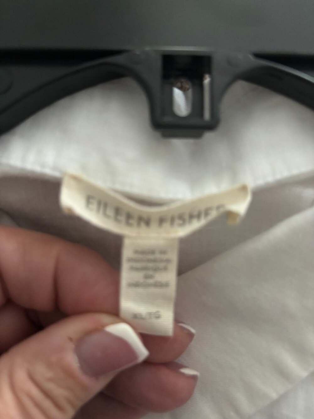 EUC Eileen Fisher white handkerchief, pleated back linen tunic sz XL - Picture 3 of 3